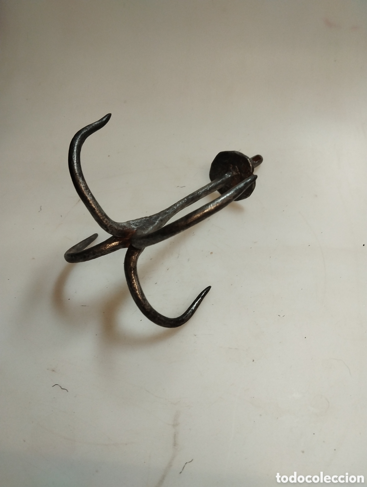 Antig&uuml;edades: Peque&ntilde;a ancla de hierro forjado - Foto 2