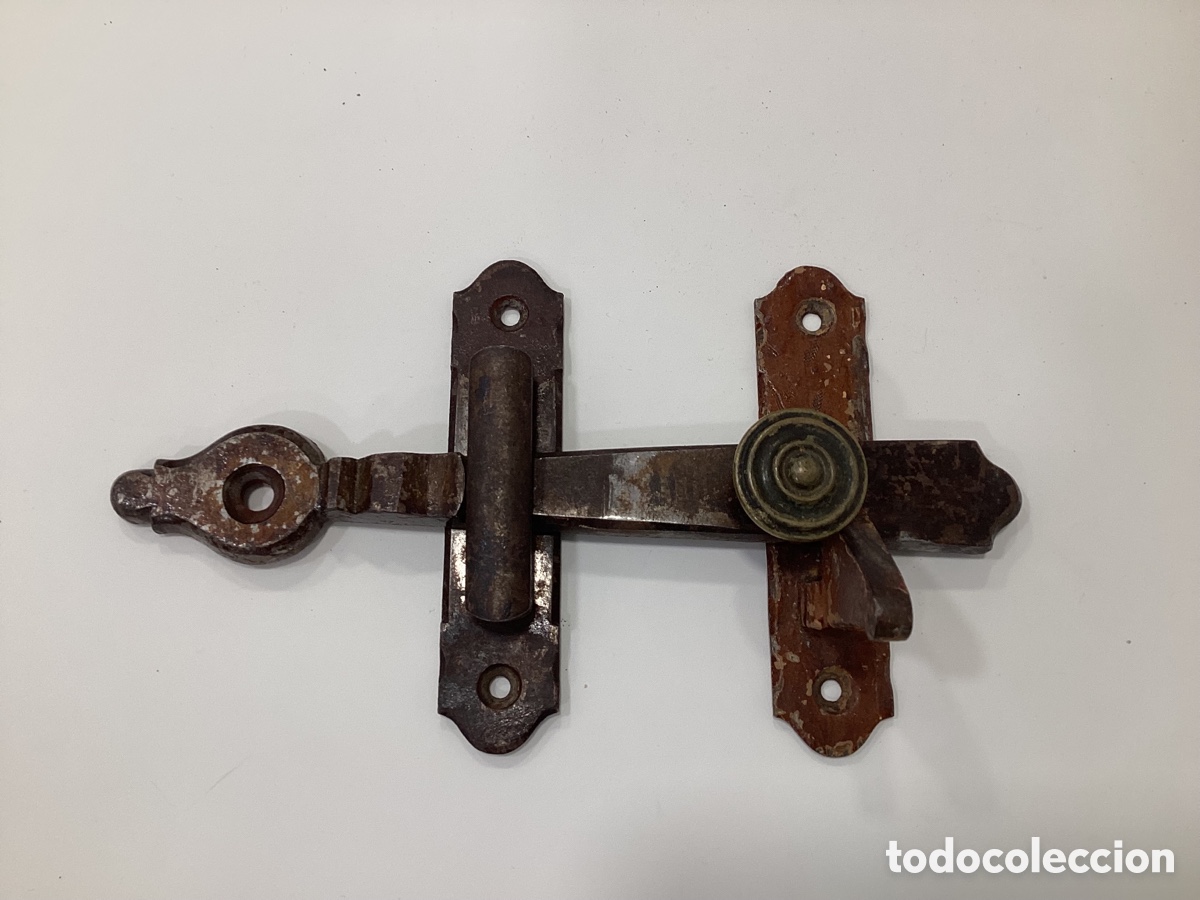 Antig&uuml;edades: Antiguo pestillo de forja de hierro para puerta interior. - Foto 2
