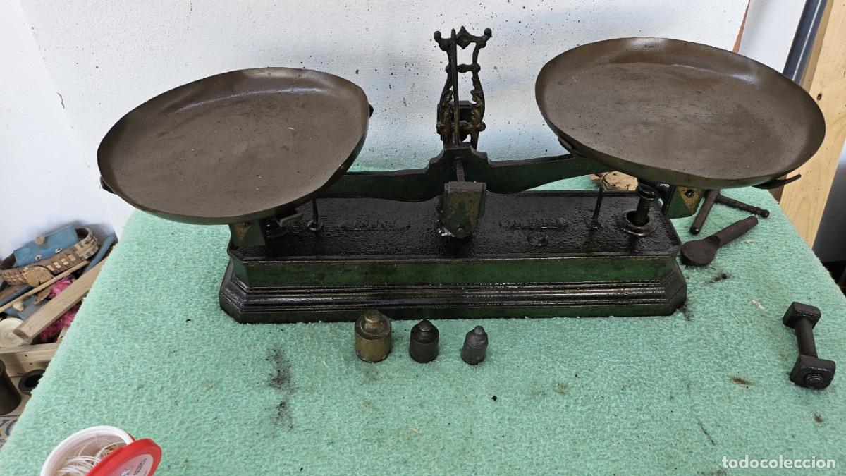 Antig&uuml;edades: balanza grande 10kilos - Foto 1