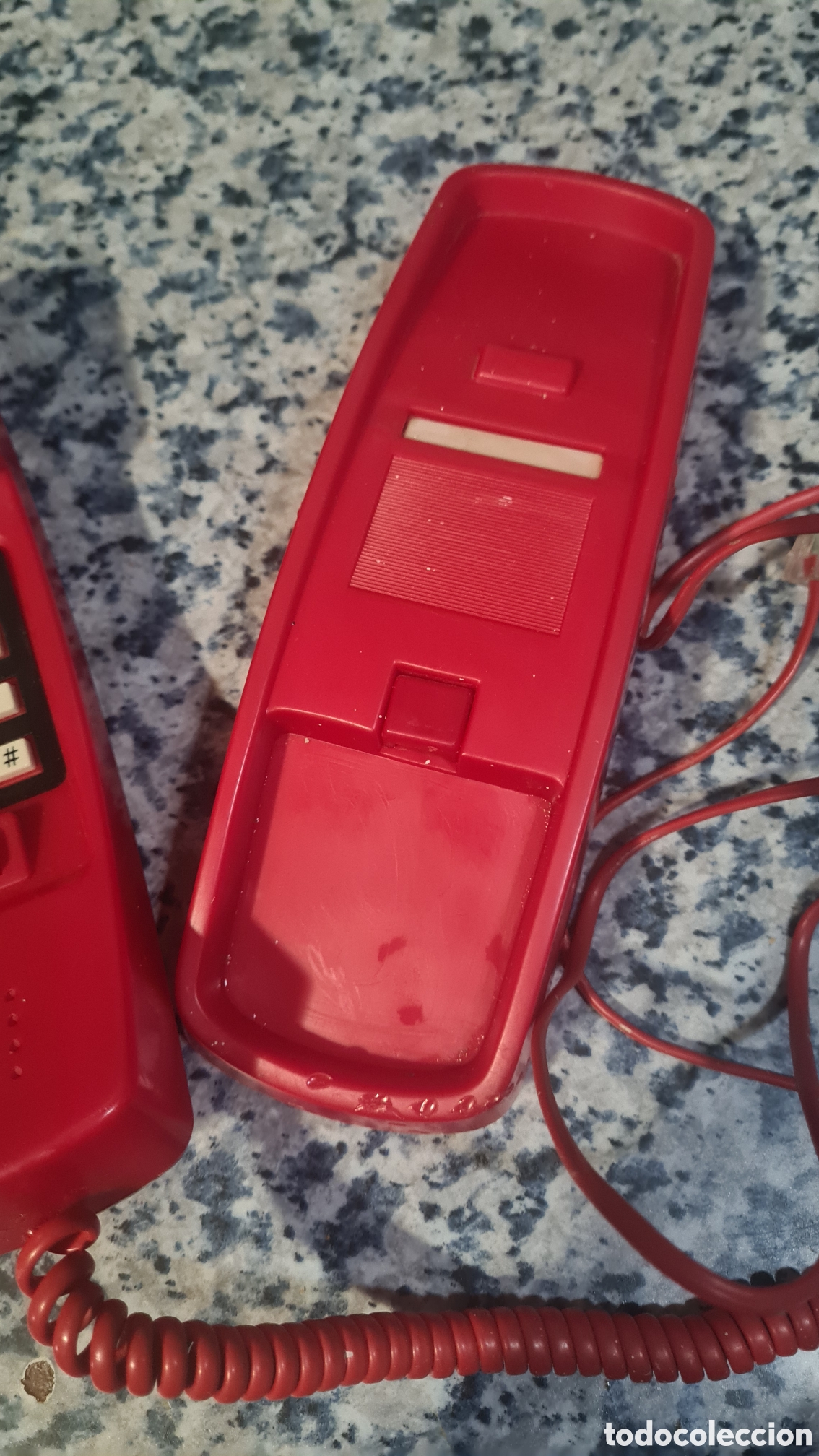 Tel&eacute;fonos: Antiguo tel&eacute;fono de teclas rojo. - Foto 4