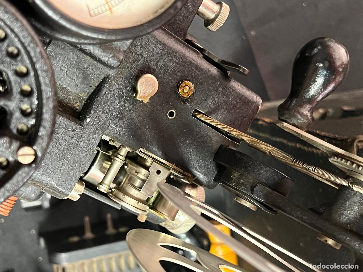 Antig&uuml;edades: PROYECTOR BELL AND HOWELL - Foto 13