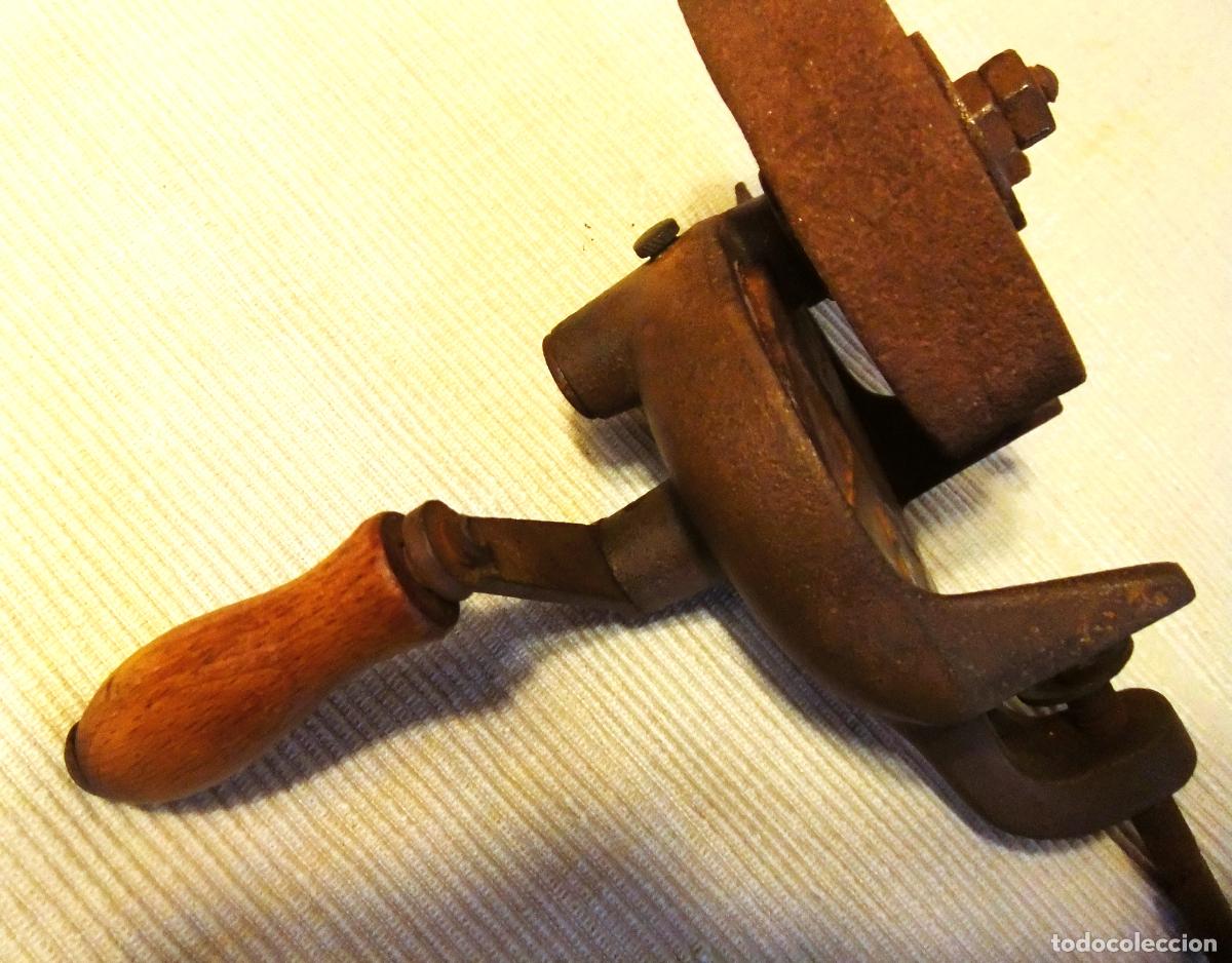 Antig&uuml;edades: ANTIGUO ESMERIL, AMOLADORA MANUAL DE MESA GERMANY - Foto 4