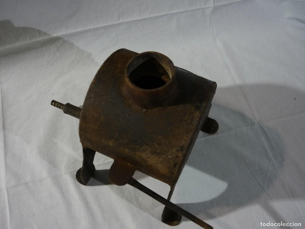 Antig&uuml;edades: Antiguo horno de hierro, interior de material refractario - Foto 3