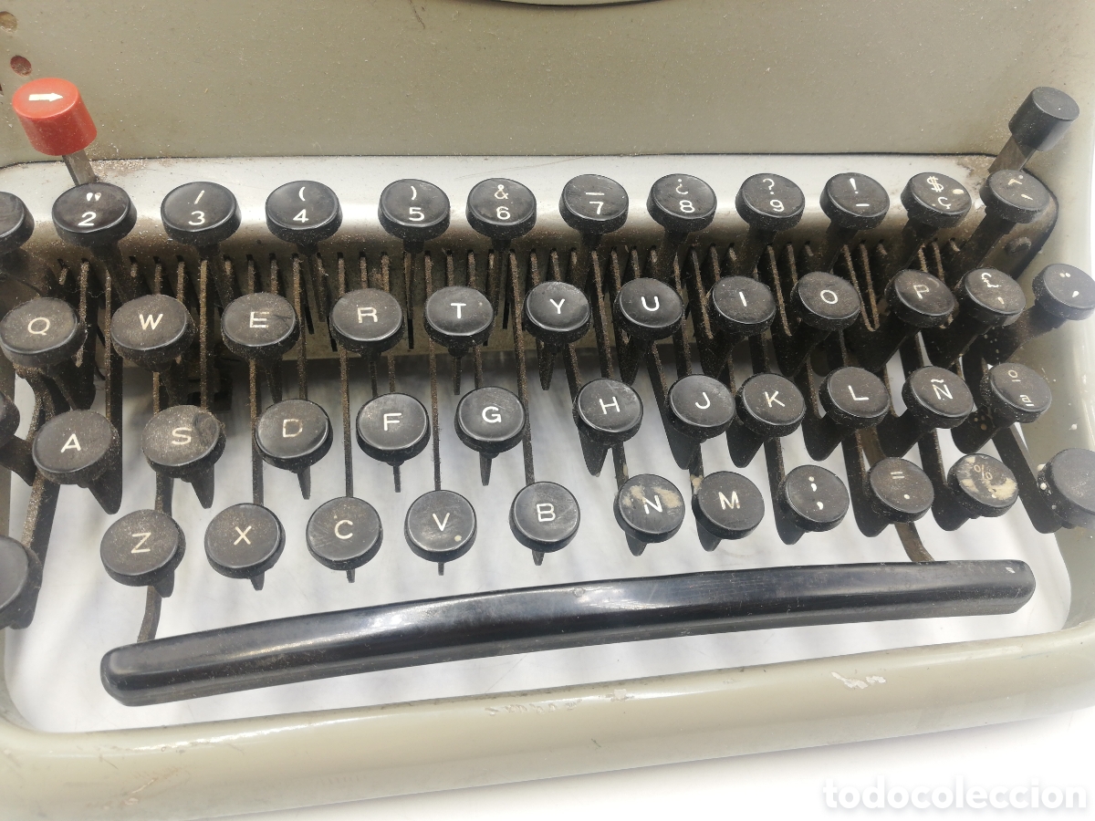 Antig&uuml;edades: M&aacute;quina de escribir Hispano Olivetti Lexicon 80. - Foto 3