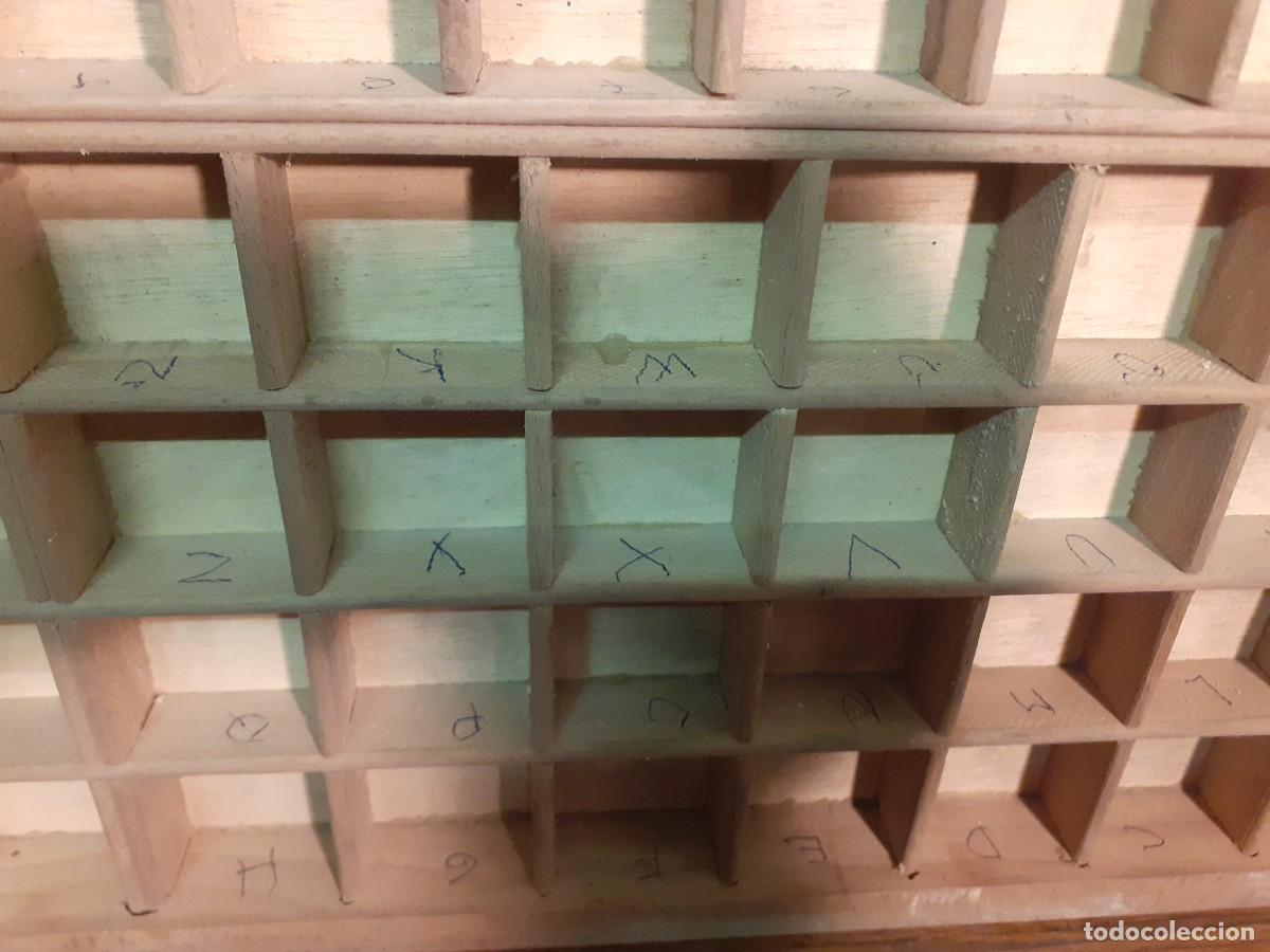Antig&uuml;edades: Caj&oacute;n de madera de impresor - Foto 3