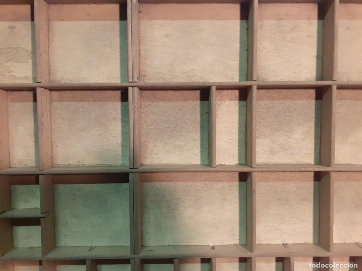 Antig&uuml;edades: Caj&oacute;n de madera de impresor - Foto 5