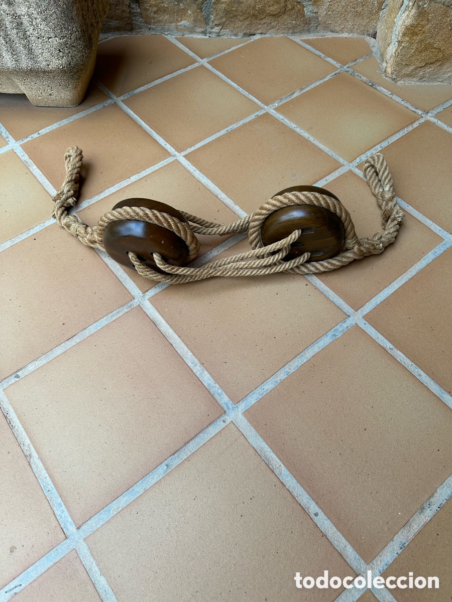 Antig&uuml;edades: Conjunto de poleas na&uacute;ticas velero cl&aacute;sico. - Foto 3