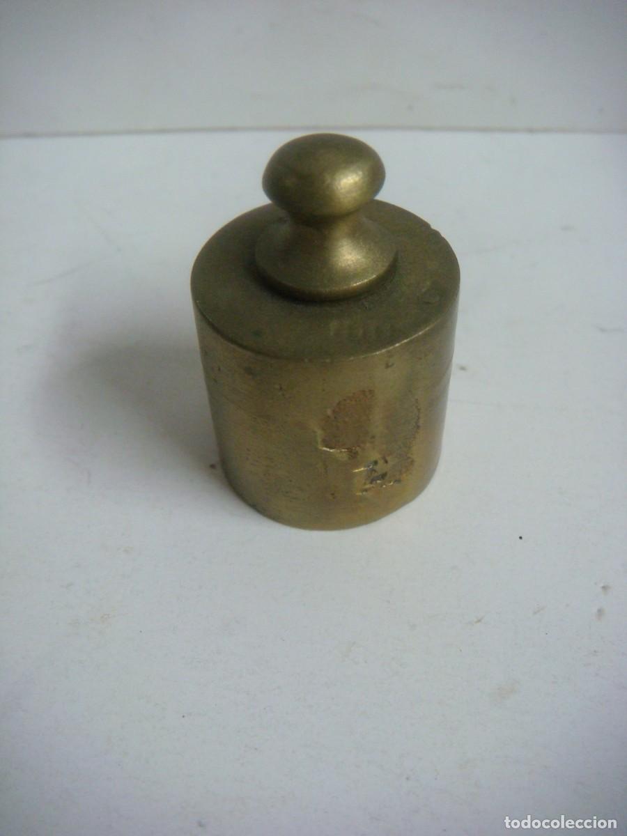 Antig&uuml;edades: PESA ANTIGUO EN BRONCE CON EL PESO DE 100 GRAMOS-(&) - Foto 1
