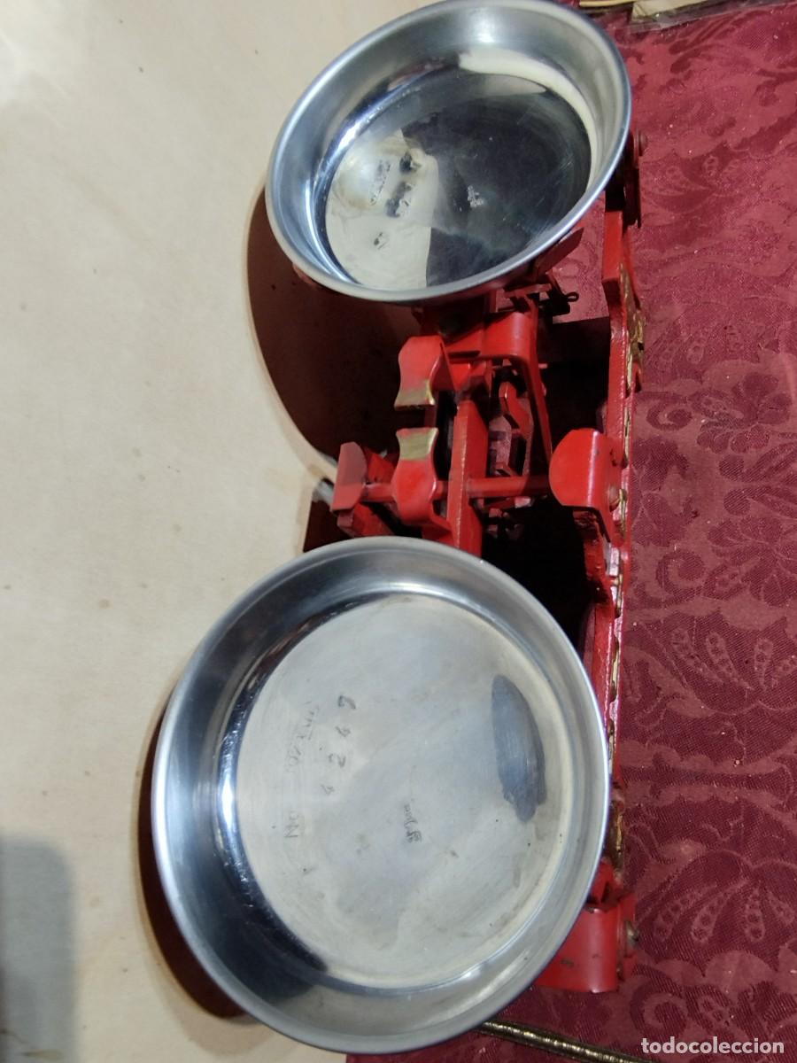 Antig&uuml;edades: BALANZA OZKALE DE 1 KILO - COLOR ROJO - - Foto 5