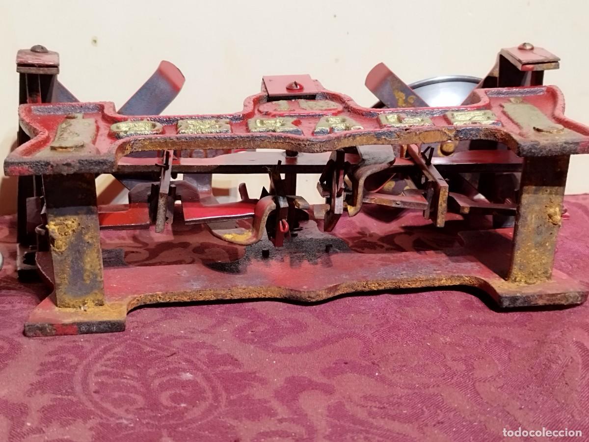 Antig&uuml;edades: BALANZA OZKALE DE 1 KILO - COLOR ROJO - - Foto 11