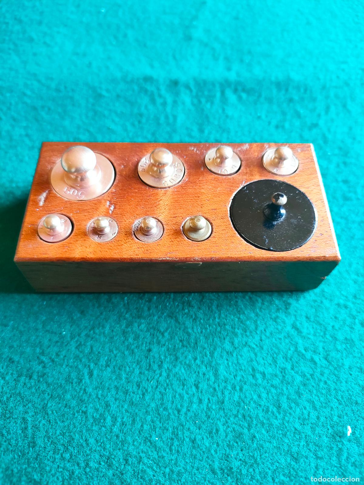 Antig&uuml;edades: JUEGO DE PESAS ANTIGUO PARA BALANZA DE PRECISION - Foto 2