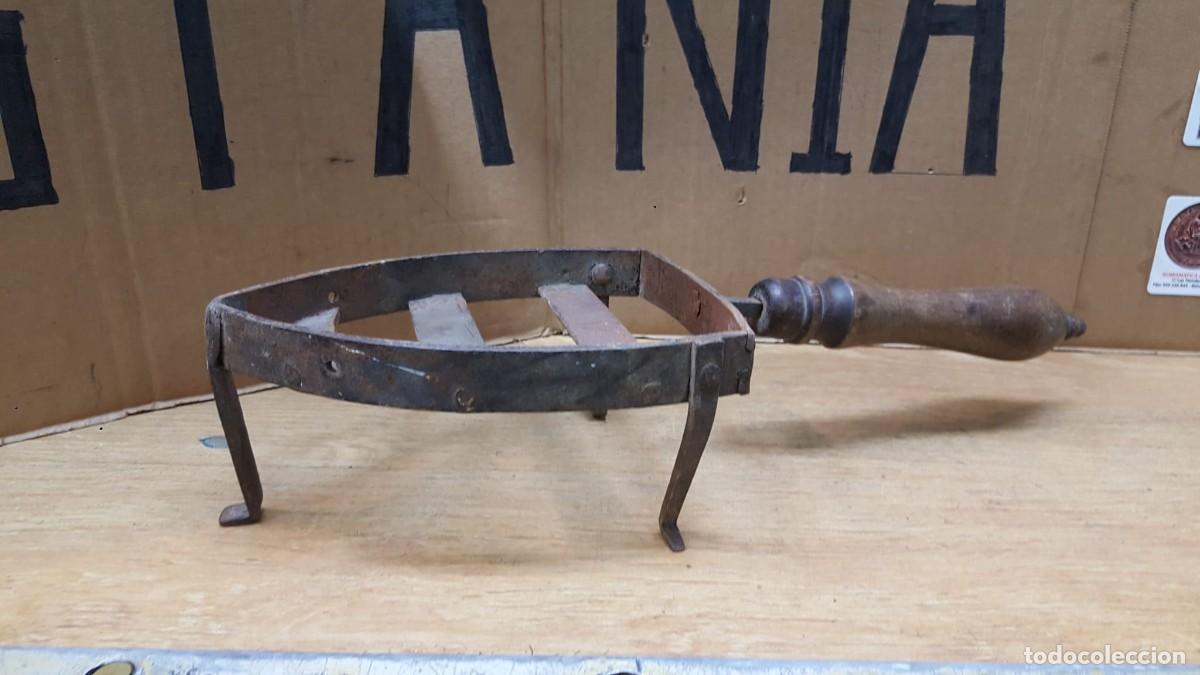 Antig&uuml;edades: ANTIGUO APOYA PLANCHA - Foto 2