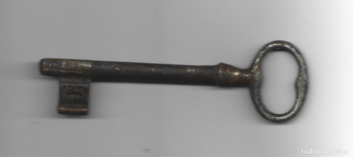 Antig&uuml;edades: ANTIGUA LLAVE DE FORJA - Foto 1
