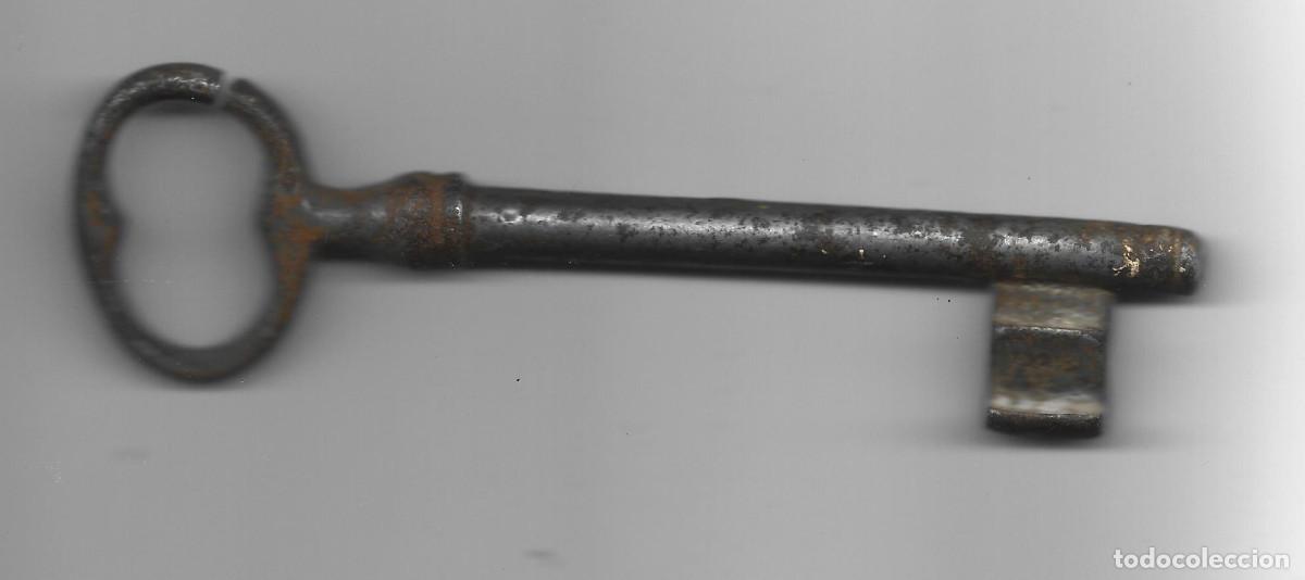 Antig&uuml;edades: ANTIGUA LLAVE DE FORJA - Foto 2