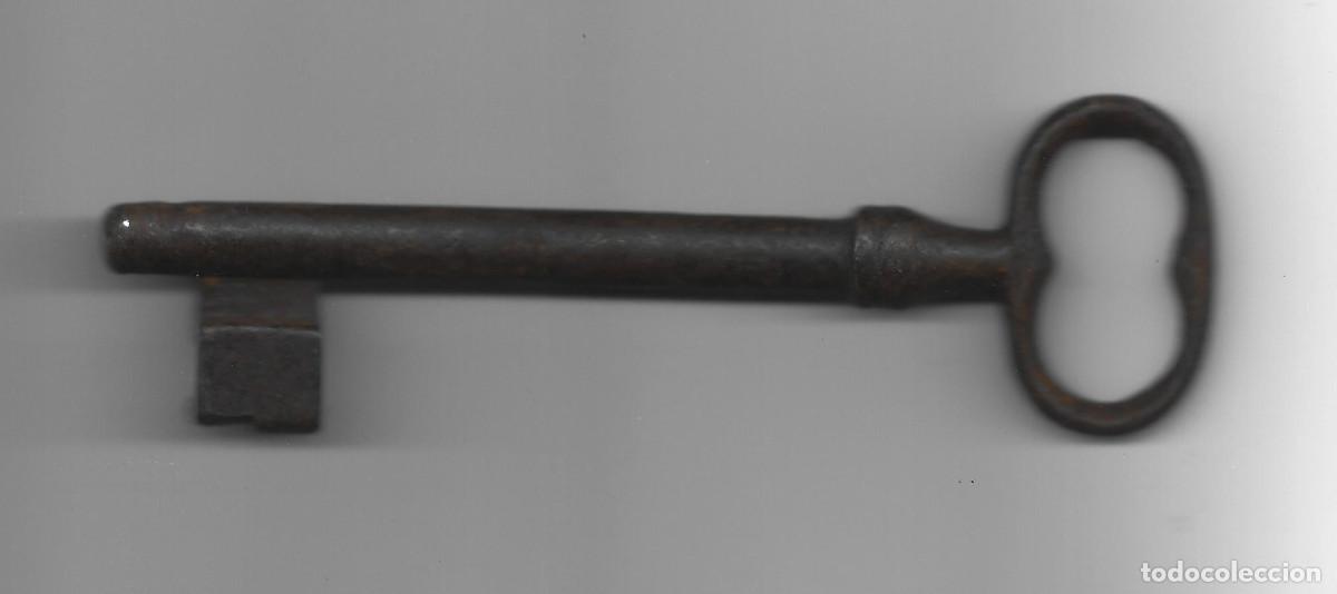 Antig&uuml;edades: ANTIGUA LLAVE DE FORJA - Foto 2