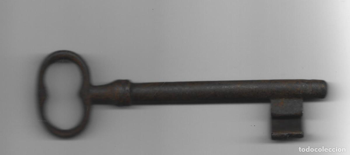Antig&uuml;edades: ANTIGUA LLAVE DE FORJA - Foto 2