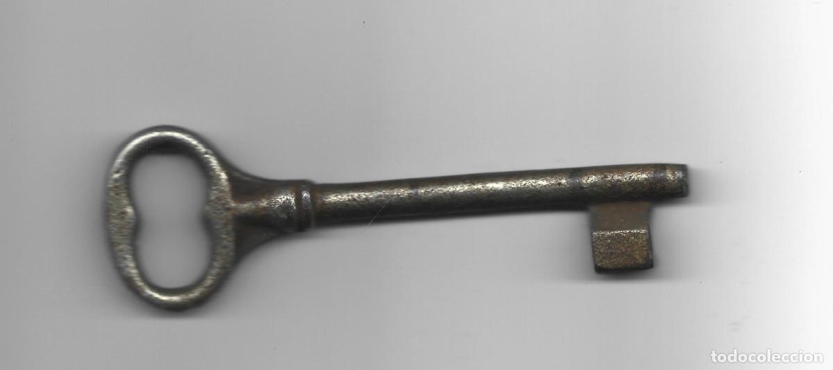 Antig&uuml;edades: ANTIGUA LLAVE DE FORJA - Foto 2