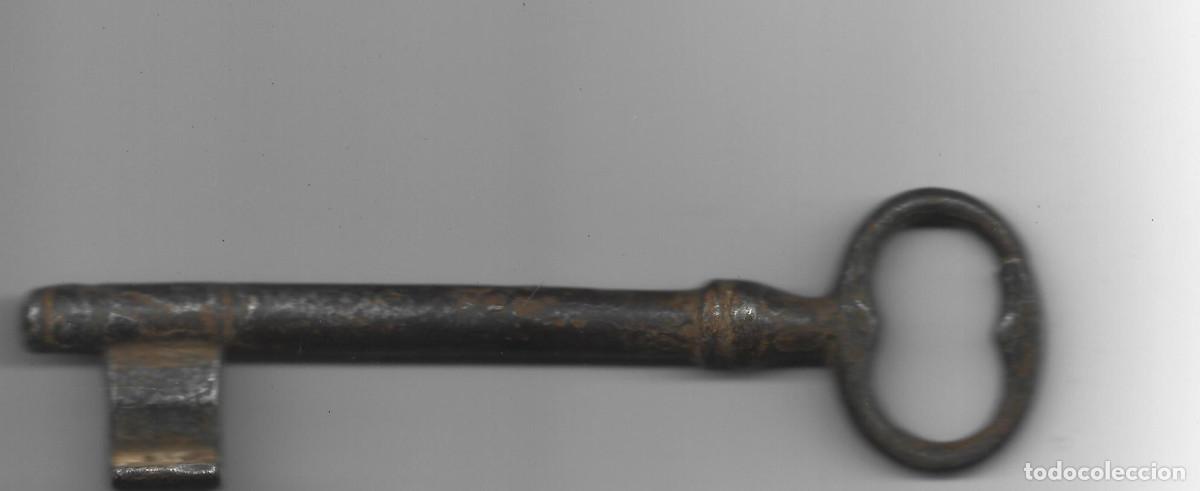 Antig&uuml;edades: ANTIGUA LLAVE DE FORJA - Foto 1