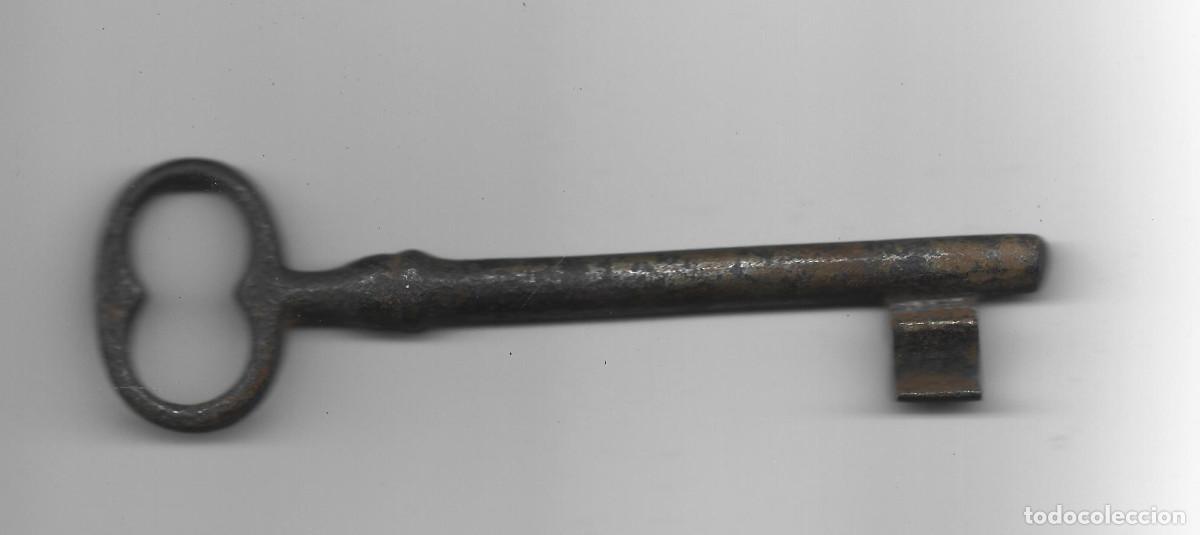 Antig&uuml;edades: ANTIGUA LLAVE DE FORJA - Foto 2