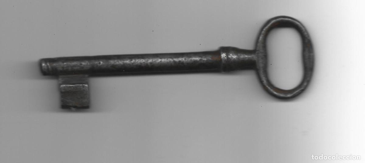 Antig&uuml;edades: ANTIGUA LLAVE DE FORJA - Foto 1