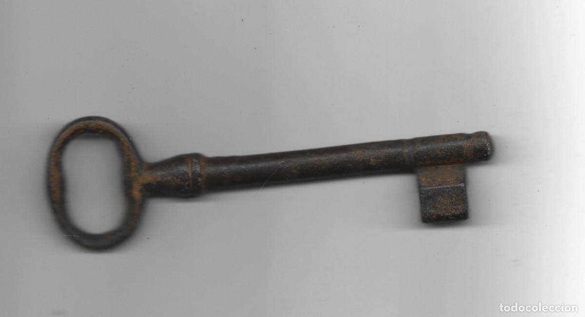 Antig&uuml;edades: ANTIGUA LLAVE DE FORJA - Foto 2