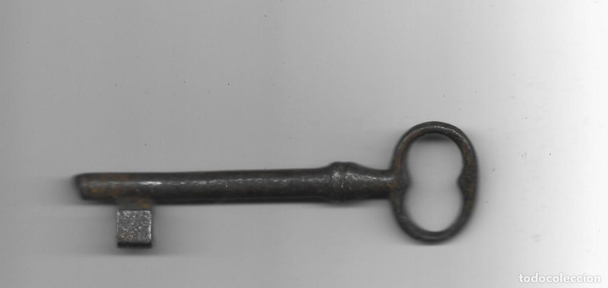 Antig&uuml;edades: ANTIGUA LLAVE DE FORJA - Foto 1