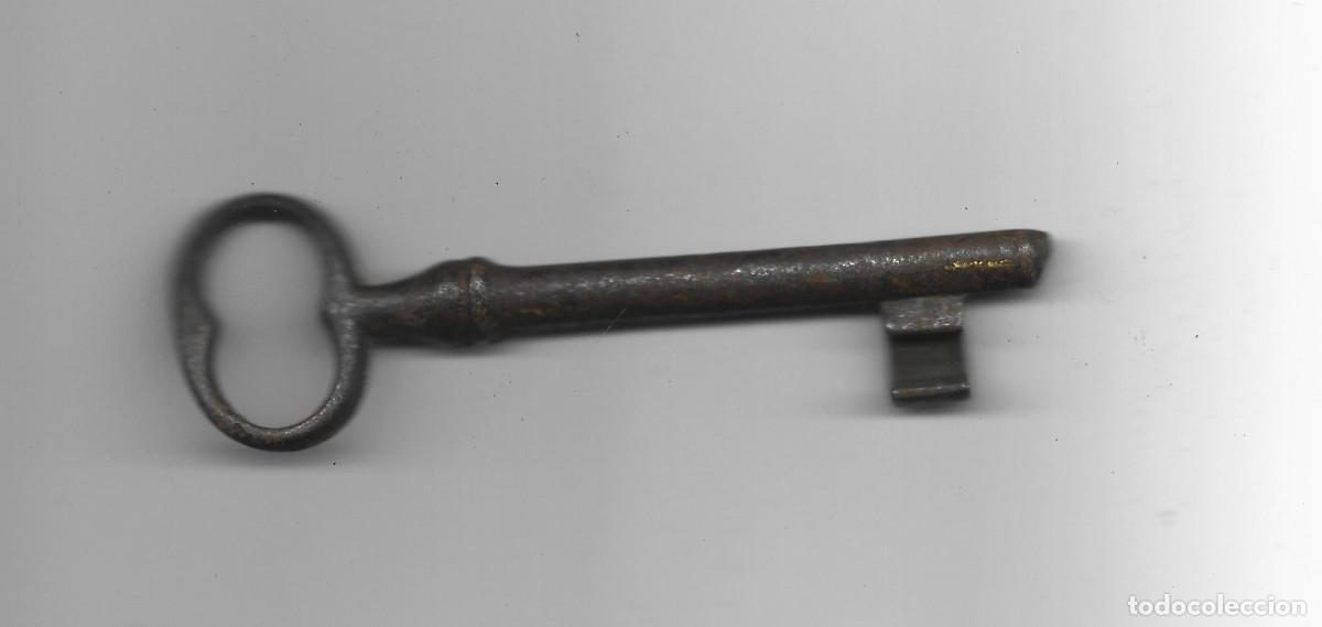 Antig&uuml;edades: ANTIGUA LLAVE DE FORJA - Foto 2