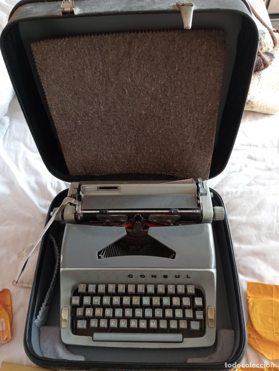 Antig&uuml;edades: M&aacute;quina de escribir Consul - Foto 2