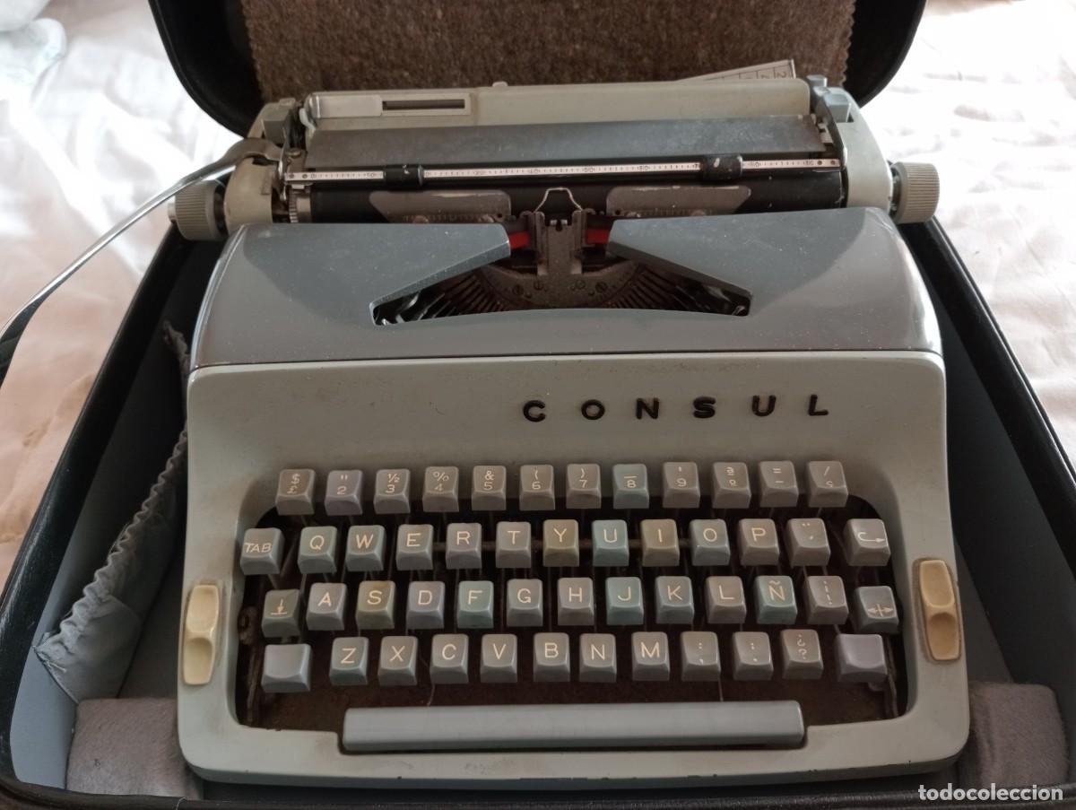 Antig&uuml;edades: M&aacute;quina de escribir Consul - Foto 5