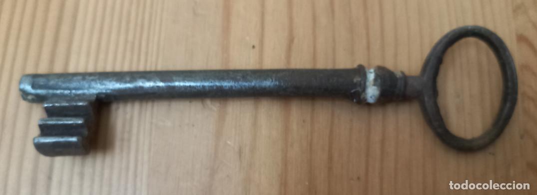 Antig&uuml;edades: LLAVE ANTIGUA DE FORJA, 11 CM - Foto 1