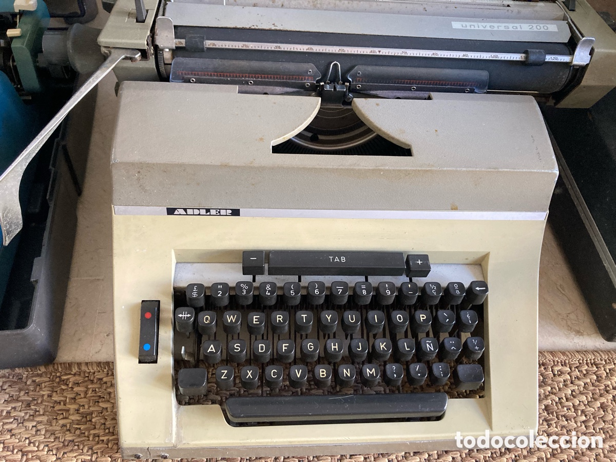 Antig&uuml;edades: M&aacute;quina de escribir Adler - Foto 1