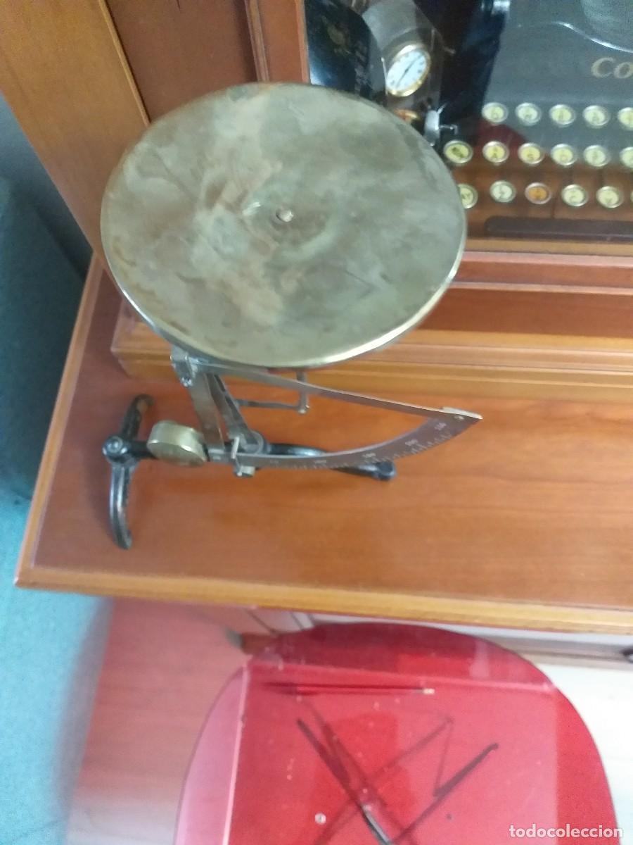 Antig&uuml;edades: antiguo pesacartas DEP - Foto 2