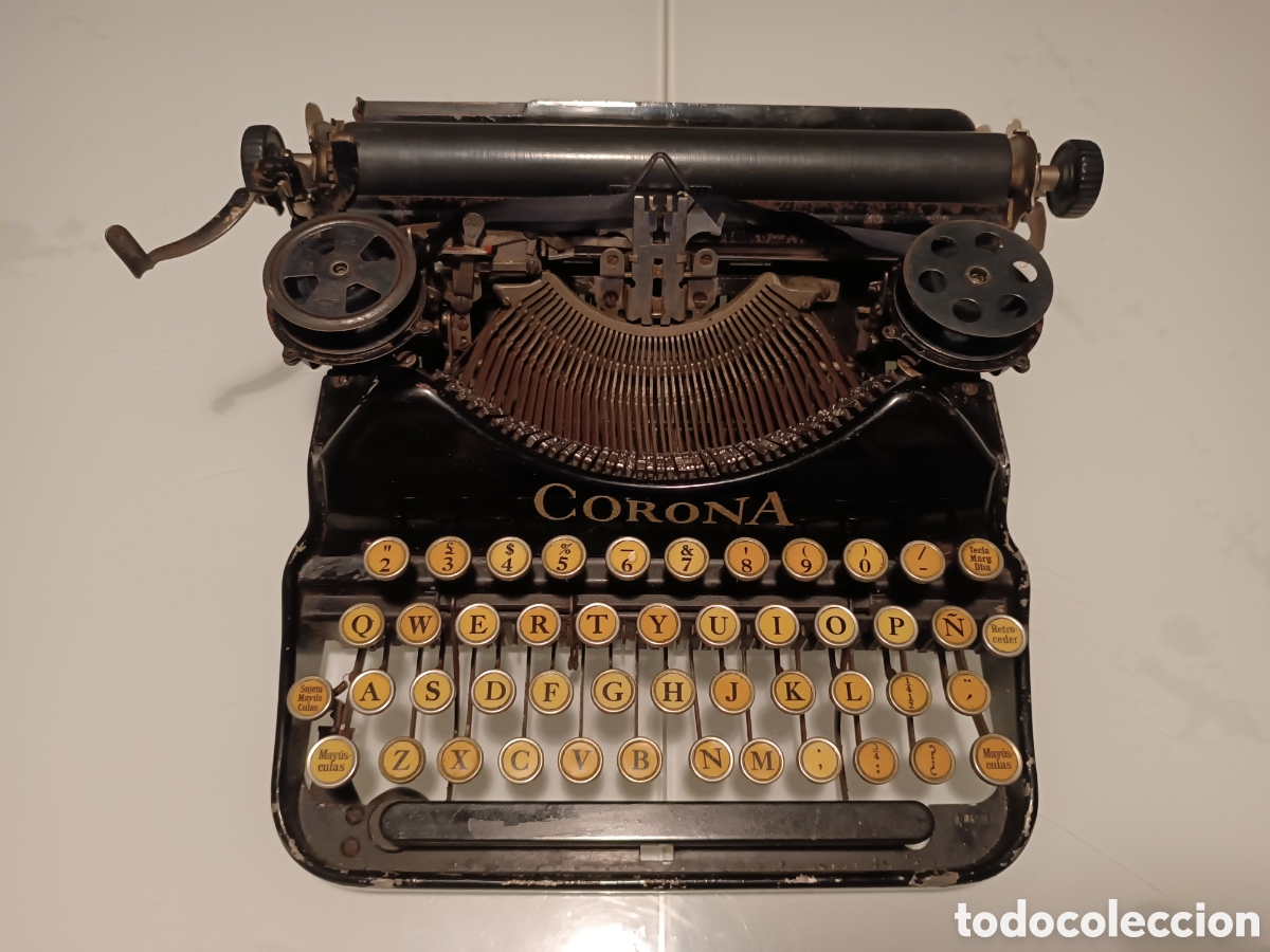Antig&uuml;edades: Maquina de escribir portable - Foto 1