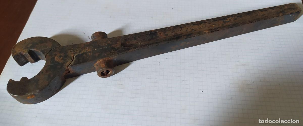 Antig&uuml;edades: Herramienta llave militar. - Foto 2