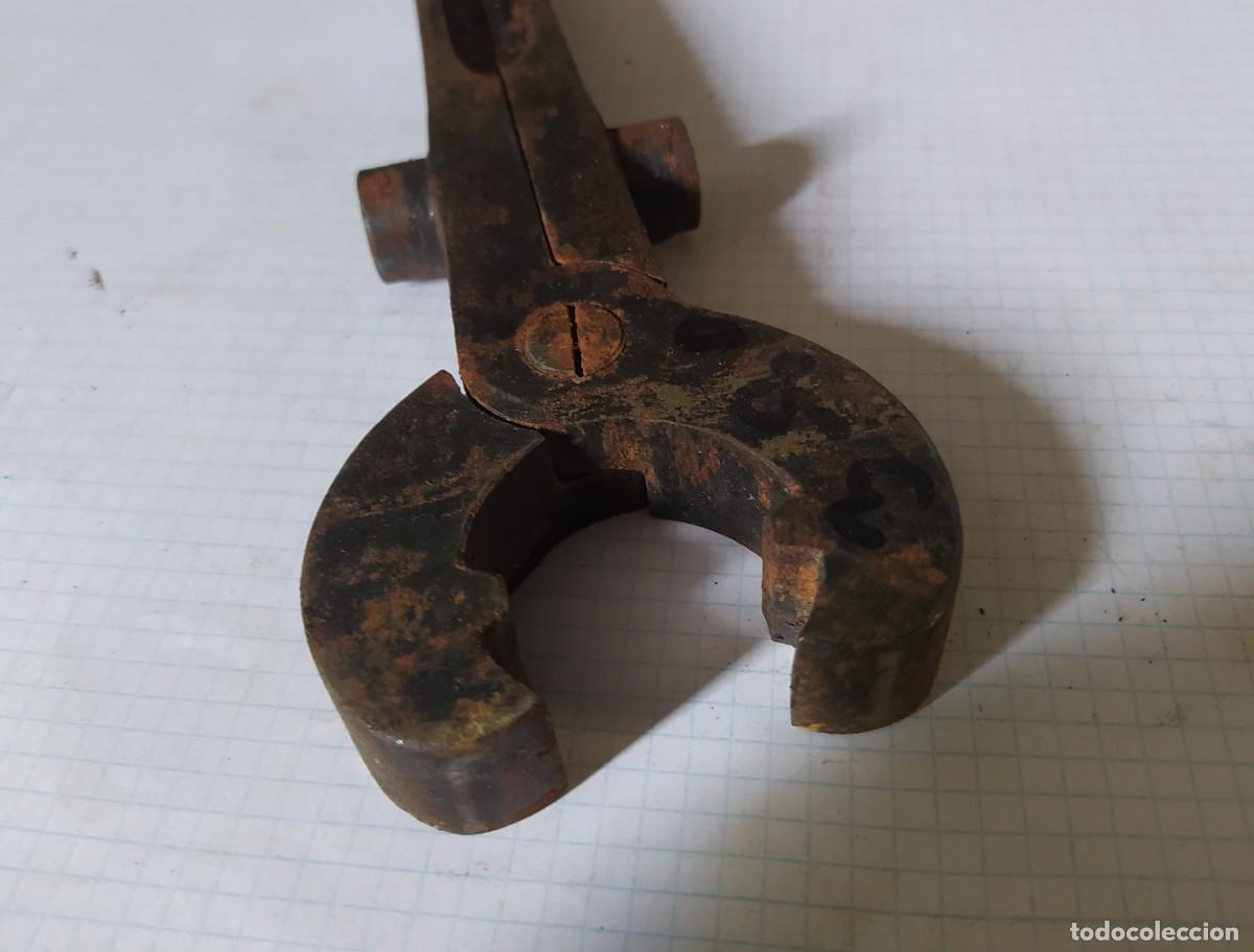 Antig&uuml;edades: Herramienta llave militar. - Foto 4