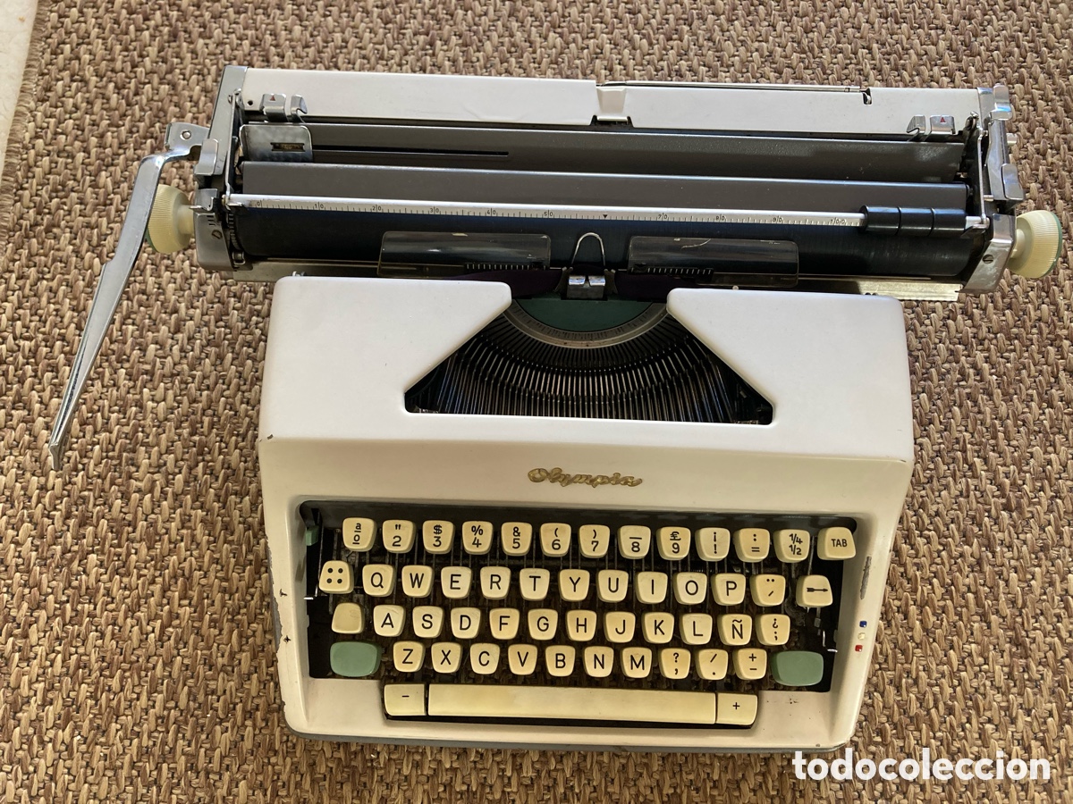 Antig&uuml;edades: M&aacute;quina de escribir Olympia - Foto 7