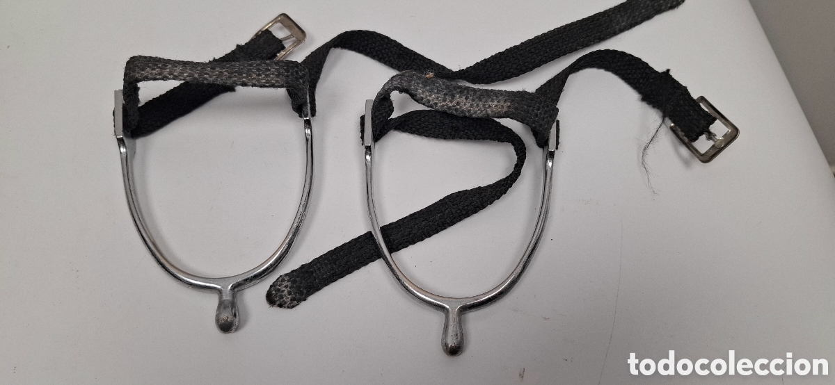 Antig&uuml;edades: Espuelas con correas. - Foto 2