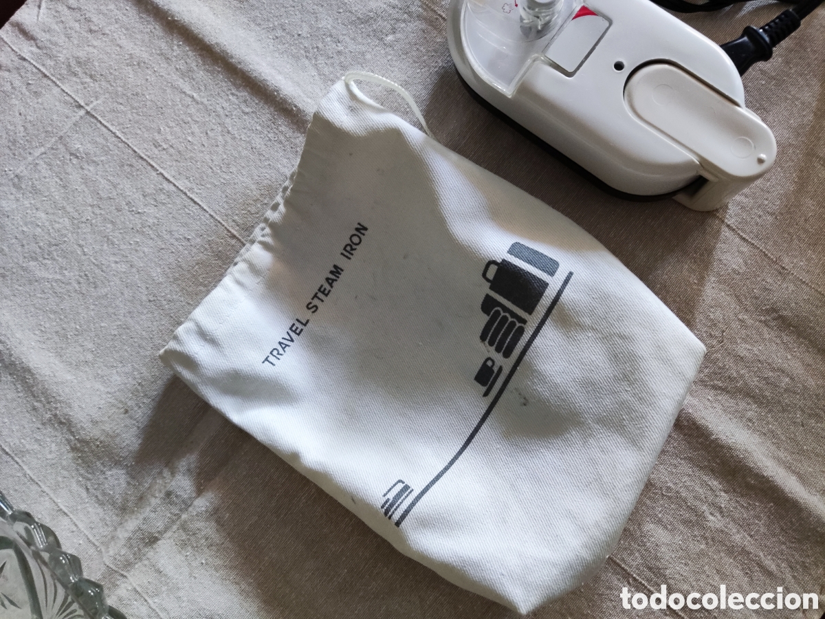 Antig&uuml;edades: Mini plancha de viaje para ropa - Foto 2
