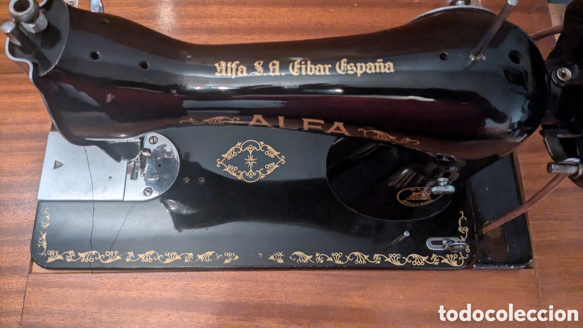 Antig&uuml;edades: Maquina de coser Alfa - Foto 2