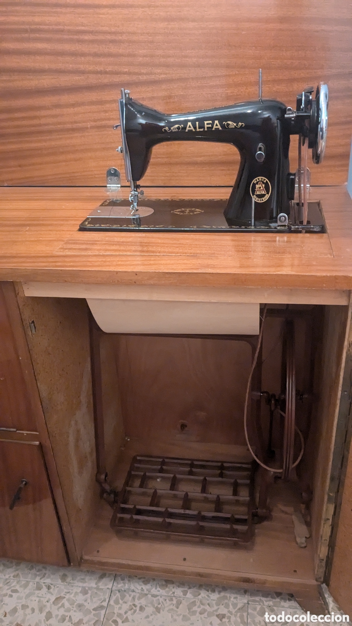Antig&uuml;edades: Maquina de coser Alfa - Foto 6