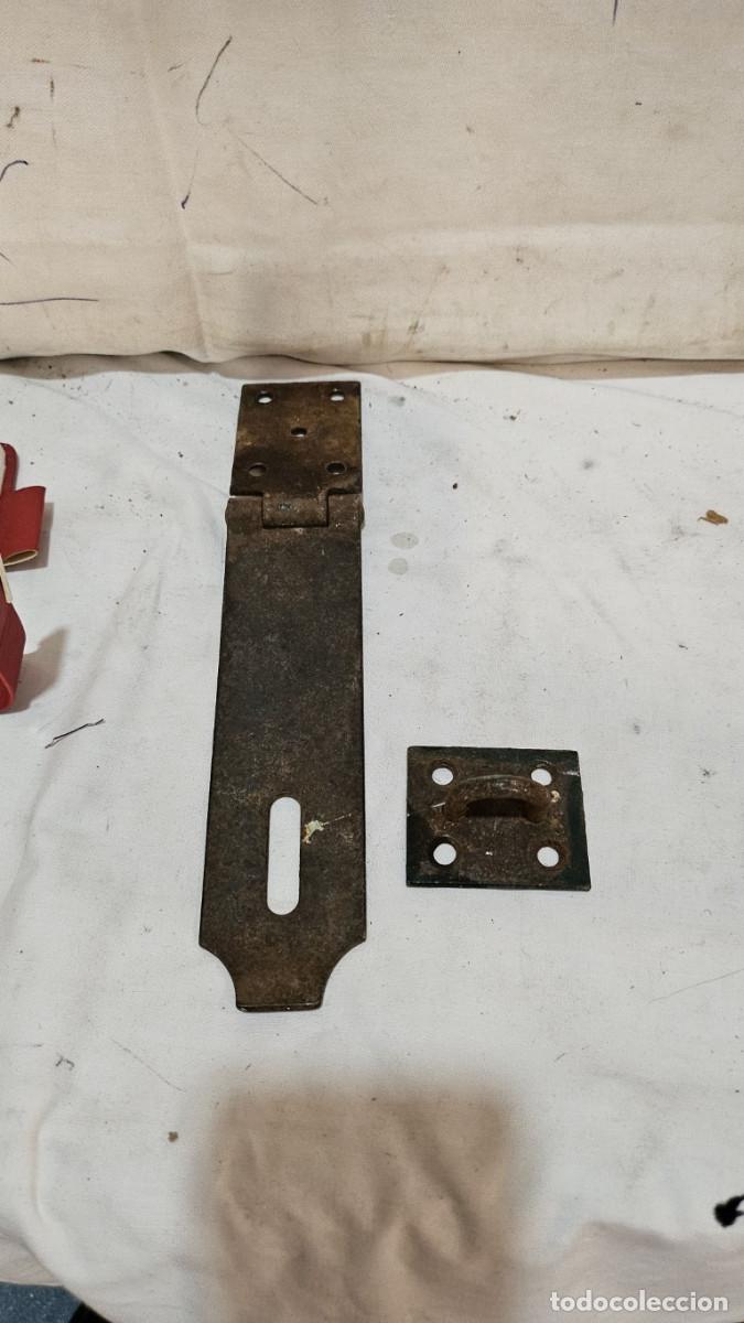 Antig&uuml;edades: cerradura para candado de forma - Foto 1