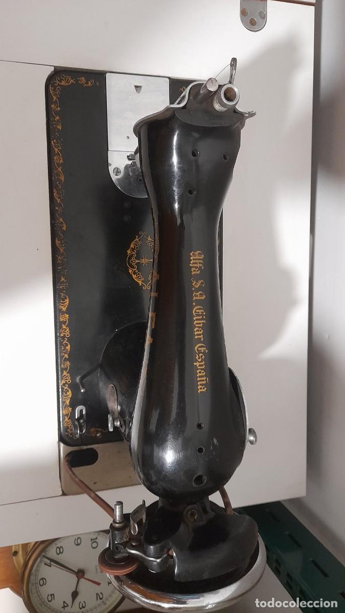 Antig&uuml;edades: Mueble con m&aacute;quina de coser ALFA EIBAR ESPA&Ntilde;A - Foto 4