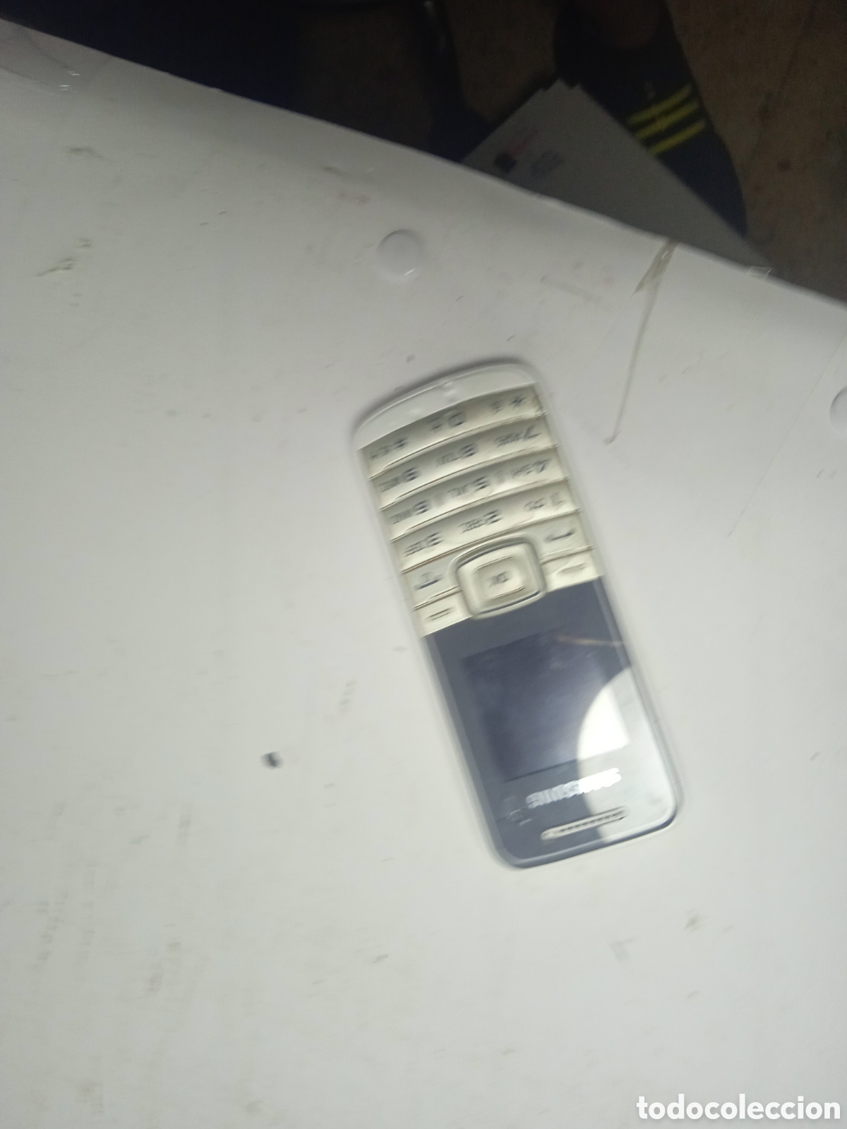 Tel&eacute;fonos: Tel&eacute;fono m&oacute;vil Samsung - Foto 1