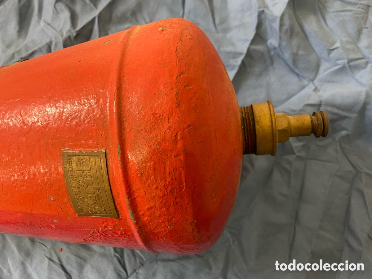 Antig&uuml;edades: ANTIGUO EXTINTOR DE BOMBERO 1948 - Foto 2