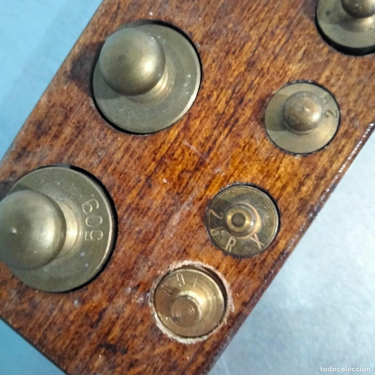 Antig&uuml;edades: Ref n&ordm;9 Caja con 7 pesas en bronce - Foto 3