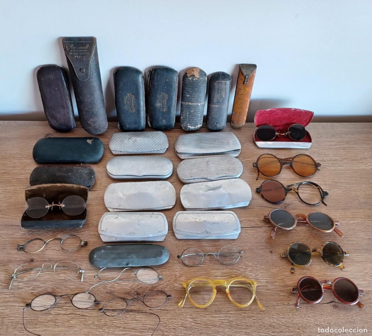 Antig&uuml;edades: Lote de antiguas gafas y fundas. - Foto 1