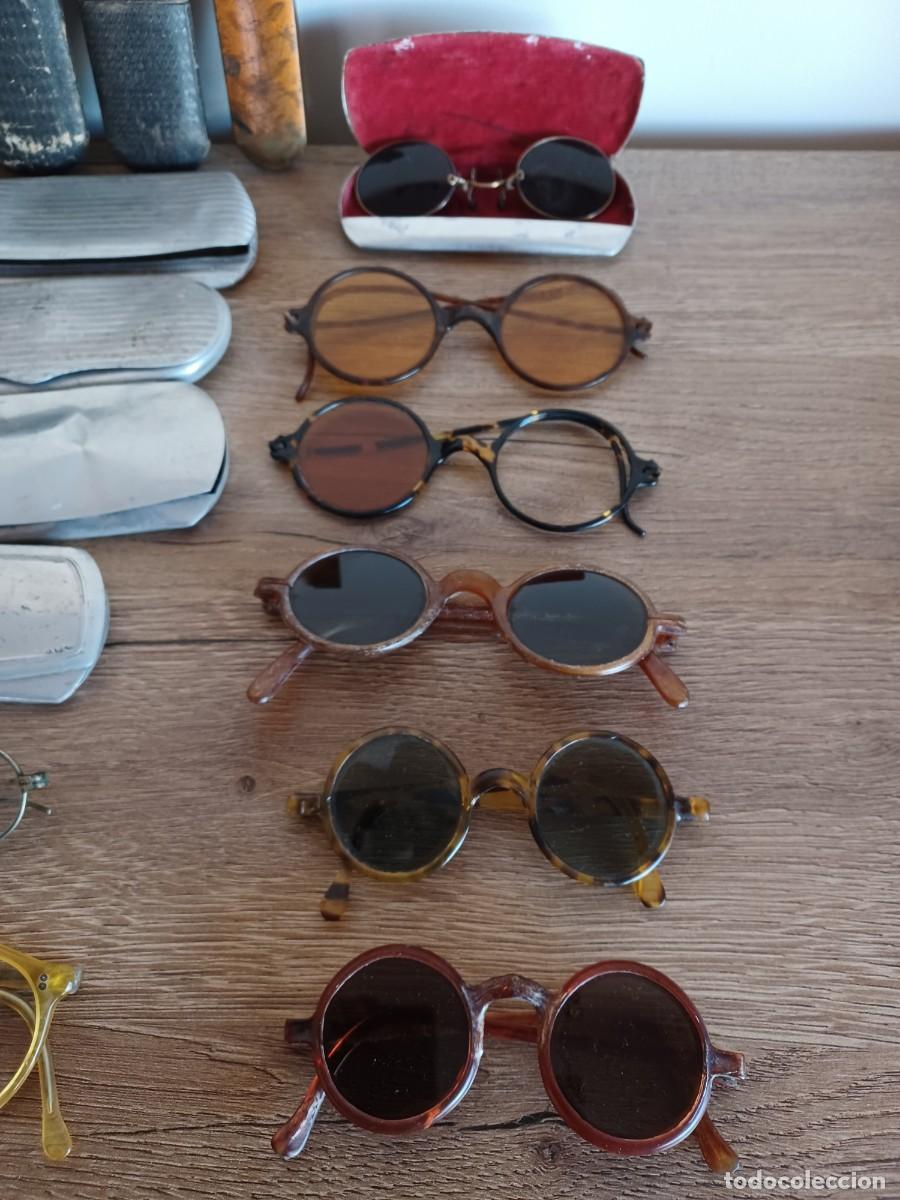 Antig&uuml;edades: Lote de antiguas gafas y fundas. - Foto 4