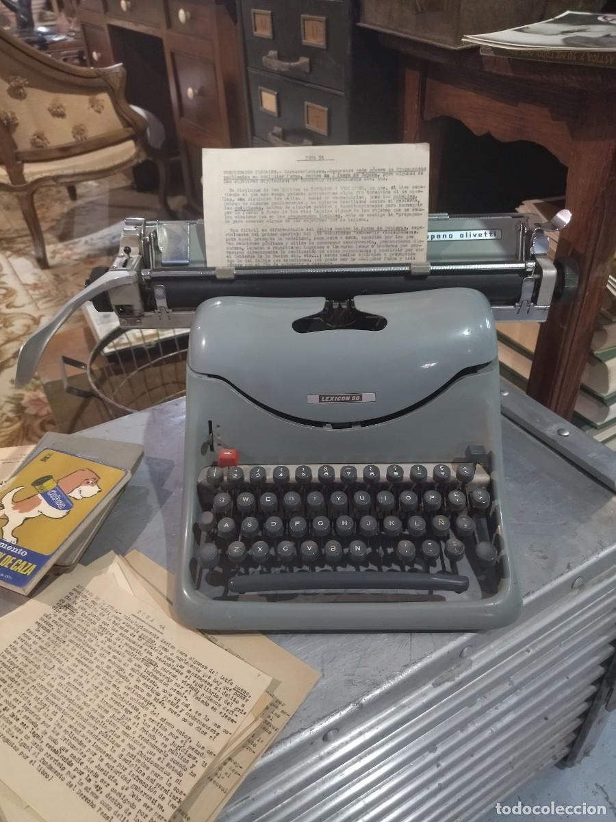 Antig&uuml;edades: M&aacute;quina de escribir lexic&oacute;n 80 Hispano Olivetti - Foto 1