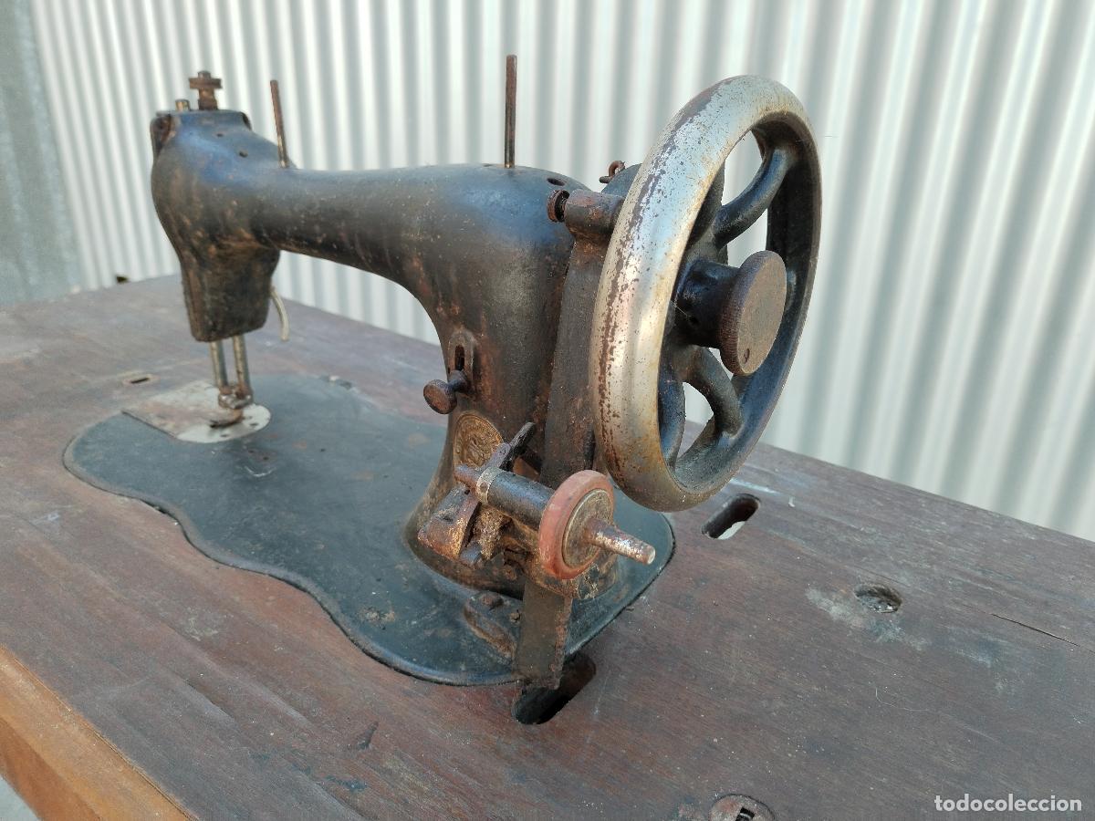 Antig&uuml;edades: antigua maquina de coser singer - Foto 11