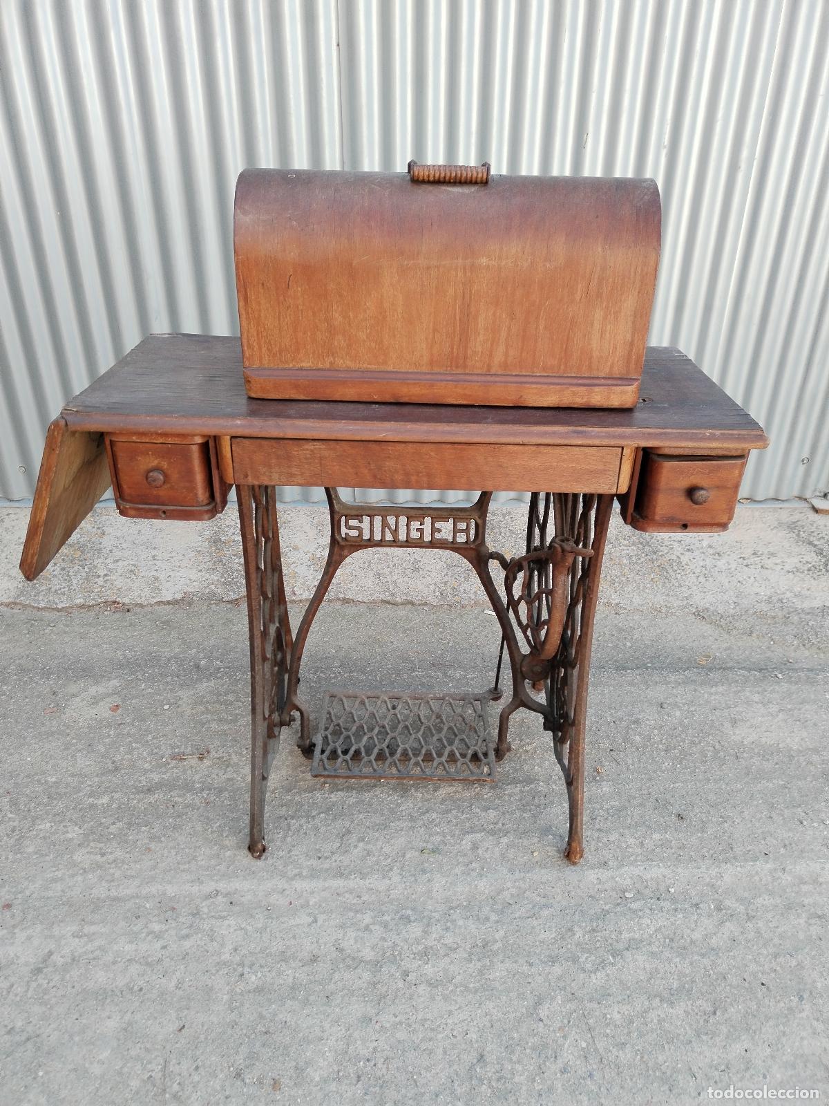 Antig&uuml;edades: antigua maquina de coser singer - Foto 1